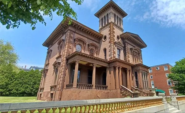 Victoria Mansion